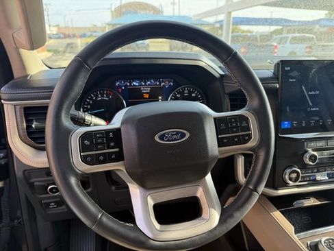 Used 2024 Ford Expedition Max Limited image 17