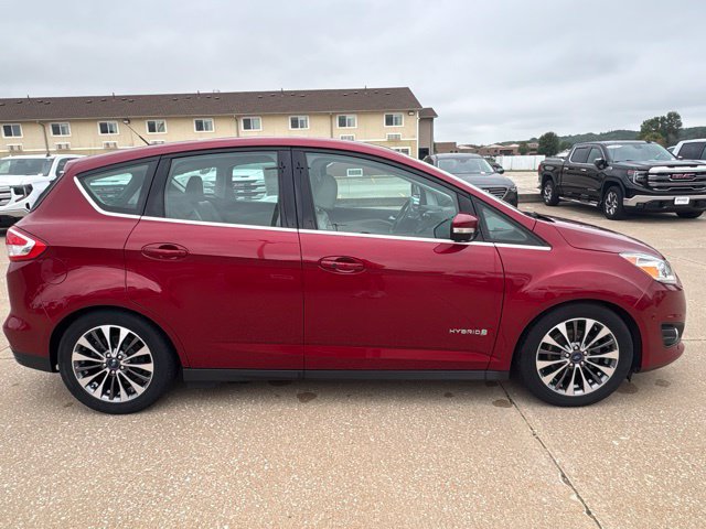 Used 2017 Ford C-MAX Titanium w/ Equipment Group 301A FWD image 2