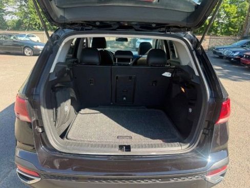 Used 2022 Volkswagen Taos SE AWD/4WD image 3