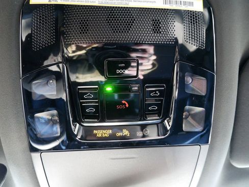 New 2026 Lexus RX 450h AWD image 25