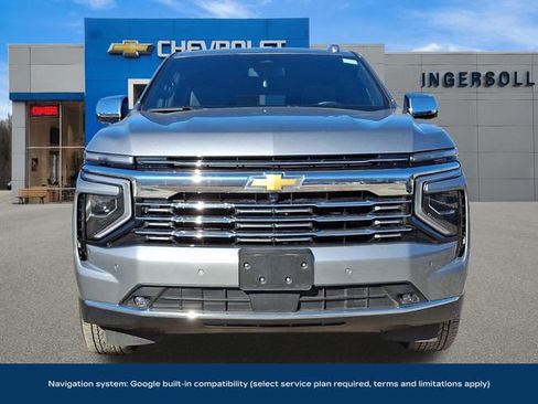 Used 2025 Chevrolet Suburban Premier image 3
