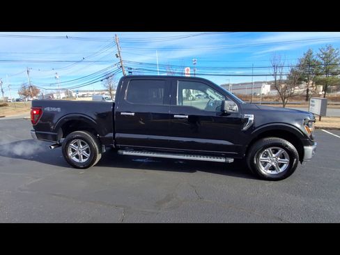 Certified 2024 Ford F150 XLT image 9