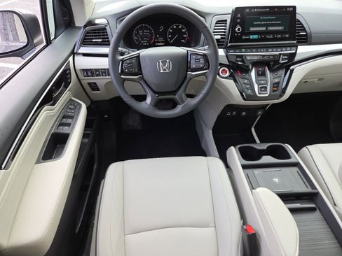 Certified 2025 Honda Odyssey EX-L image 32
