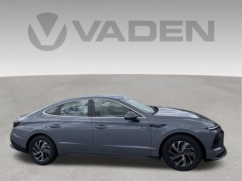 New 2026 Hyundai Sonata Blue FWD image 7
