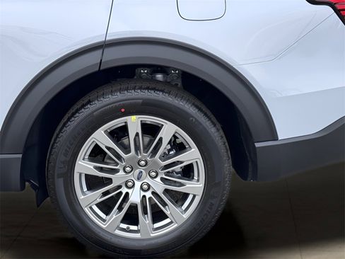 New 2026 Ford Explorer Active w/ Active Comfort Package image 36