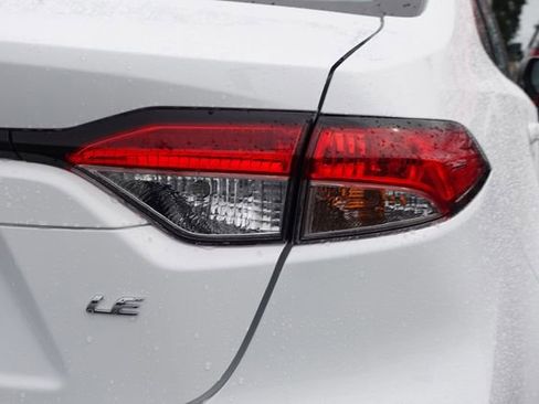 Certified 2024 Toyota Corolla LE image 9