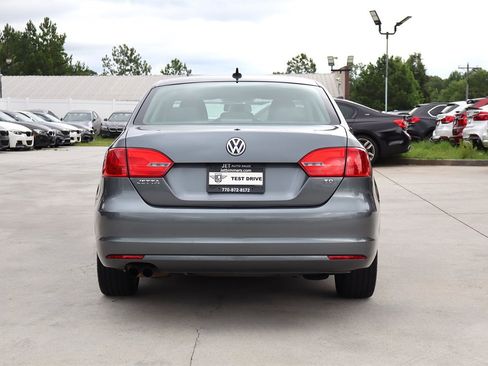 Used 2013 Volkswagen Jetta TDI FWD image 6