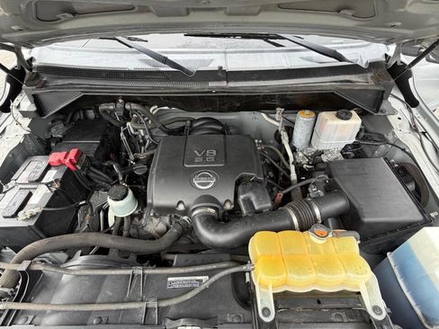Used 2014 Nissan NV 3500 SL w/ Technology Package RWD image 27
