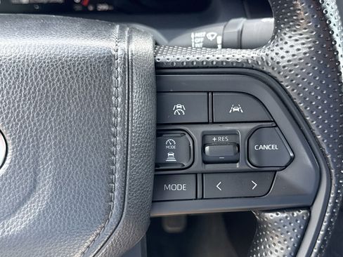 Used 2025 Toyota Tacoma SR5 image 18