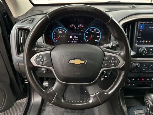 Used 2022 Chevrolet Colorado Z71 w/ Trail Boss Package AWD/4WD image 15