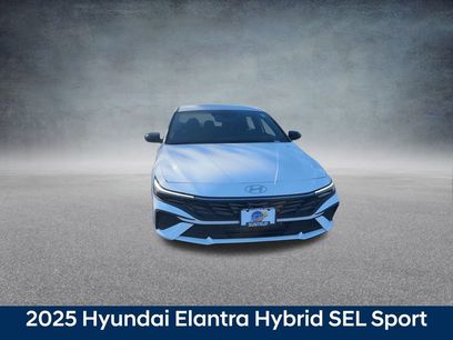 New 2025 Hyundai Elantra SEL