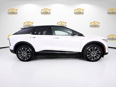 Used 2025 Cadillac Optiq Sport 1 AWD/4WD image 8