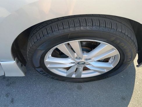 Used 2015 Nissan Quest SL image 18