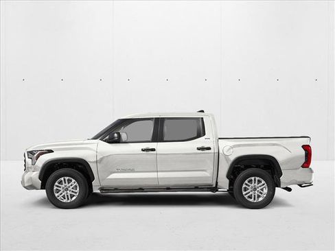 New 2026 Toyota Tundra SR5 AWD/4WD image 3