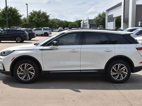 New 2026 Lincoln Corsair Premiere image 11