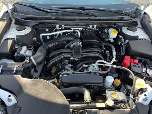 Used 2021 Subaru Outback Touring image 18