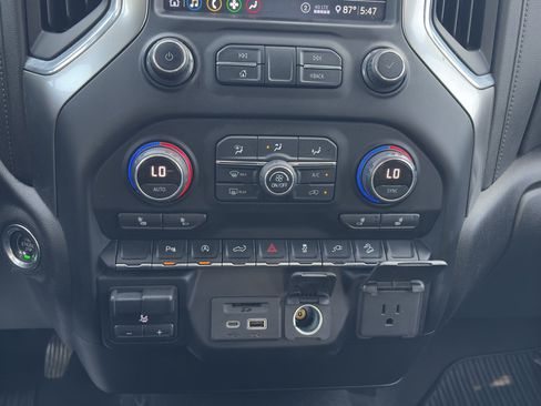 Used 2020 Chevrolet Silverado 1500 LT w/ All-Star Edition AWD/4WD image 24