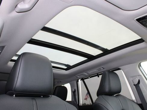 Used 2025 Toyota Grand Highlander AWD Hybrid image 6