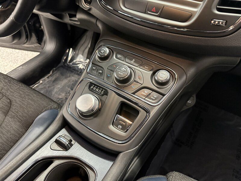 Used 2015 Chrysler 200 S w/ Comfort Group AWD/4WD image 23