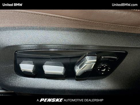 Used 2021 BMW 540i xDrive AWD/4WD image 4