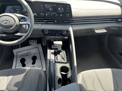 New 2026 Hyundai Elantra Sport FWD image 17