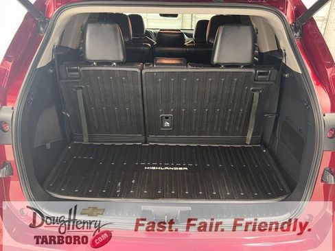 Used 2022 Toyota Highlander XLE image 36