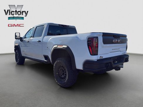 New 2026 GMC Sierra 2500 AT4X w/ AT4X AEV Edition AWD/4WD image 11