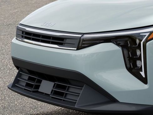 New 2026 Kia K4 LXS FWD image 12