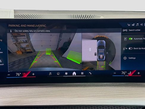 New 2026 BMW 330i xDrive Sedan w/ Premium Package image 18