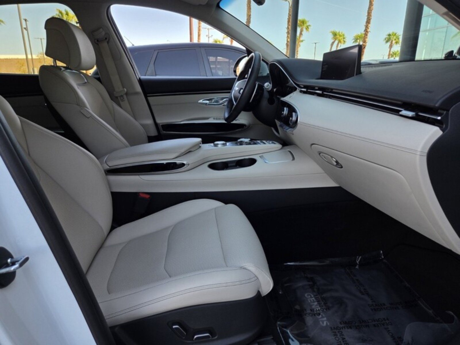 Used 2024 Genesis GV70 2.5T AWD/4WD image 19