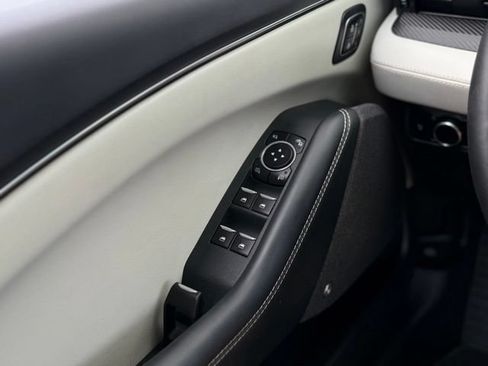 Used 2023 Ford Mustang Mach-E Premium AWD/4WD image 31