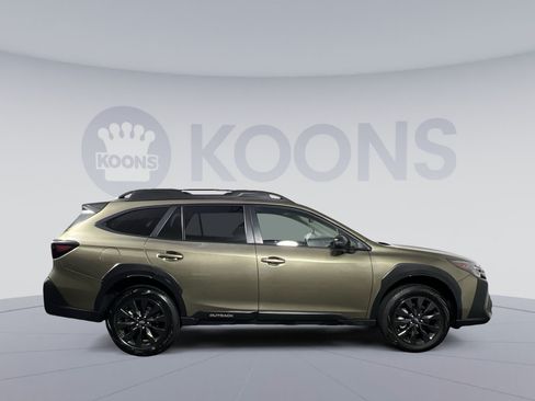 Used 2025 Subaru Outback Onyx Edition AWD/4WD image 12