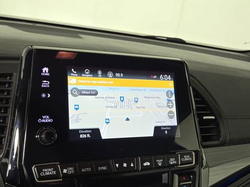 Used 2023 Honda Odyssey Elite image 18