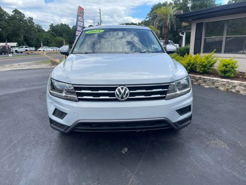 Used 2018 Volkswagen Tiguan S FWD image 2