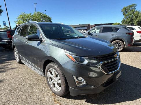Used 2018 Chevrolet Equinox LT w/ LPO, Hit The Road Package FWD image 3