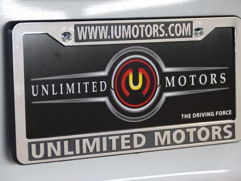 Used 2025 Mercedes-Benz GLE 350 4MATIC w/ Winter Package image 13