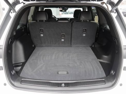 Used 2023 Jeep Grand Cherokee Altitude image 11