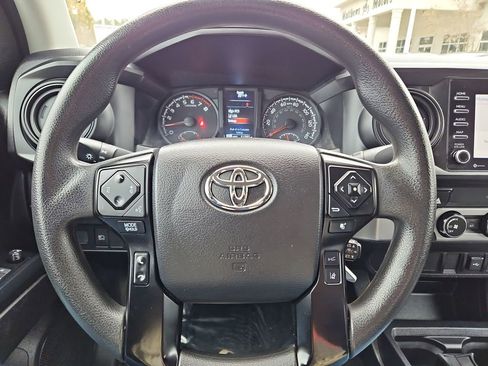 Used 2022 Toyota Tacoma SR5 image 10