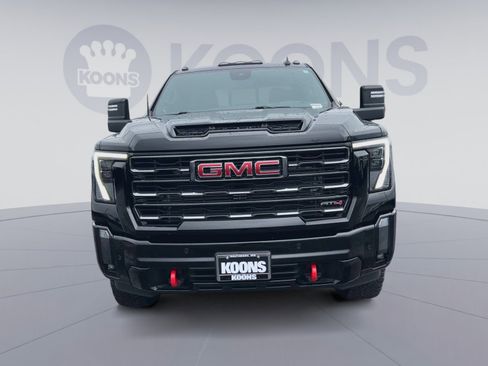 Used 2024 GMC Sierra 2500 AT4 w/ AT4 Premium Plus Package AWD/4WD image 4