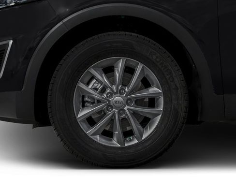 Used 2017 Kia Sorento AWD w/ LX Convenience Package image 14