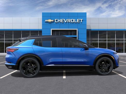 New 2025 Chevrolet Equinox EV RS image 36