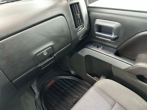 Used 2017 Chevrolet Silverado 1500 LT image 29
