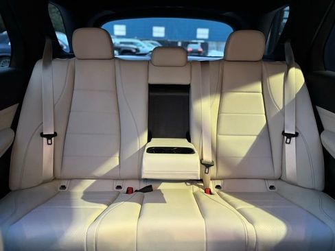 Used 2025 Mercedes-Benz GLE 450 4MATIC image 49