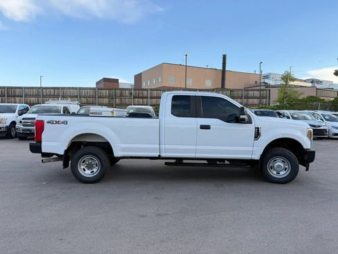 Used 2018 Ford F250 XL w/ Power Equipment Group AWD/4WD image 9