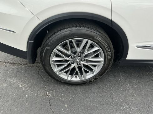 Used 2023 Acura MDX SH-AWD w/ Advance Package image 27