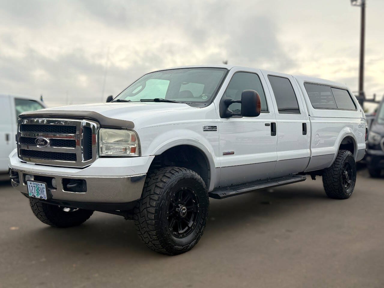 Used 2005 Ford F350 Lariat AWD/4WD image 1