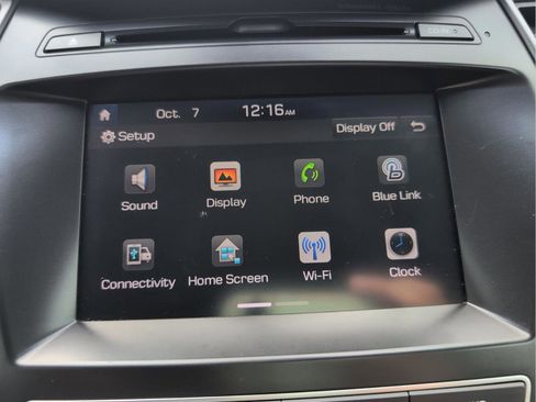 Used 2017 Hyundai Santa Fe SE image 22