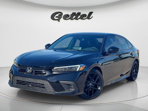 Used 2023 Honda Civic Sport image 1