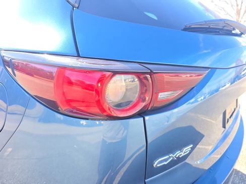 Used 2017 MAZDA CX-5 Touring image 31