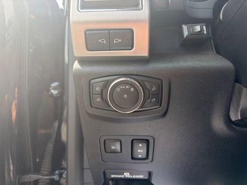 Used 2019 Ford F450 Platinum w/ Platinum Ultimate Package AWD/4WD image 25